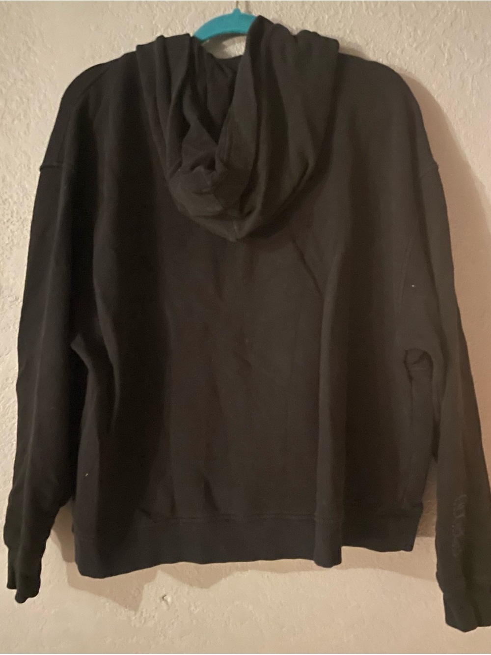 UGG Black vneck hoodie (XL) and Jogger Pants (L) SET - Picture 5 of 9